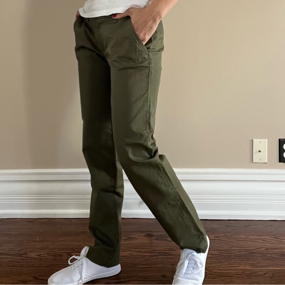 a nice material Tommy Hilfiger chinos - Picture 6 of 6